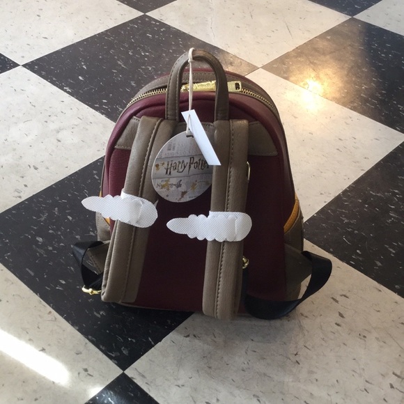 Harry Potter Weasley Mini Backpack - Picture 2 of 3